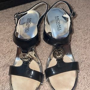 HARDLY WORN Michael Kors Heels Size 8